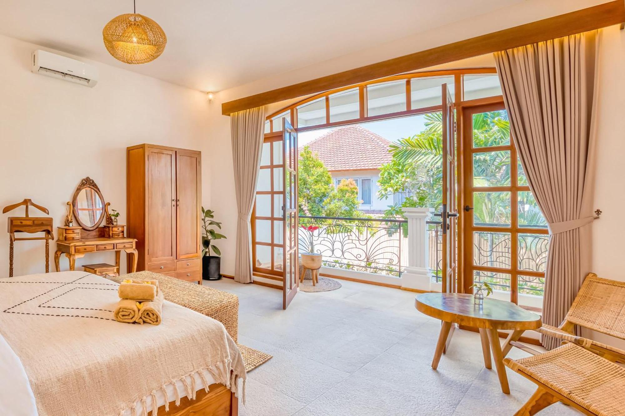 San Diego: Brand New 4bdr Seminyak (Bali)
