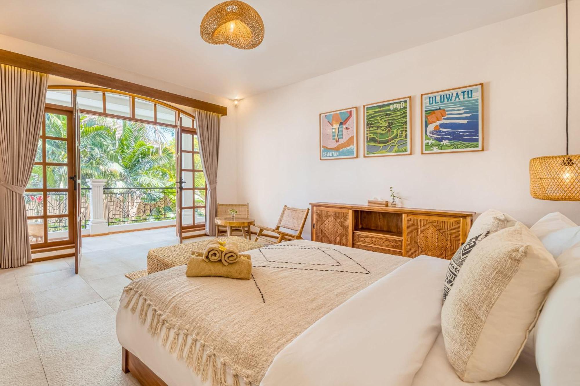 Villa San Diego: Brand New 4bdr