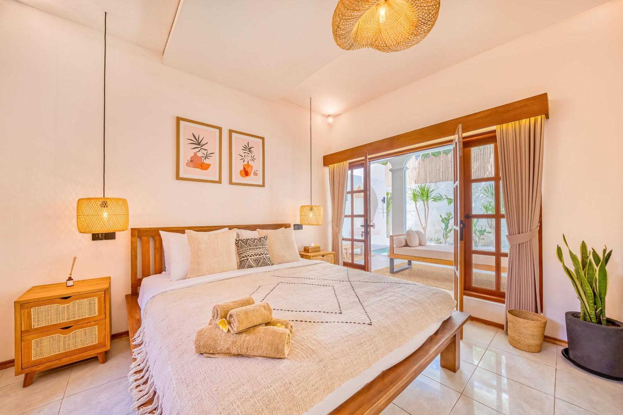 San Diego: Brand New 4bdr Villa